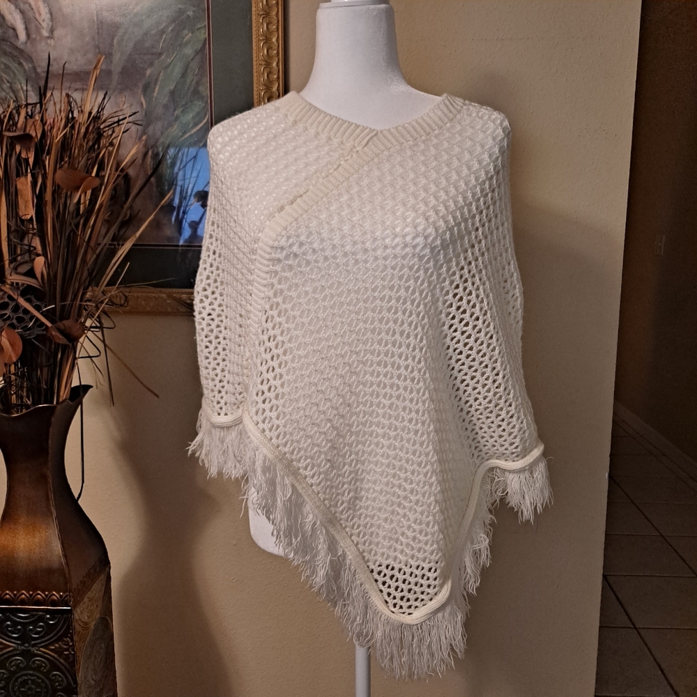 White knit shawl